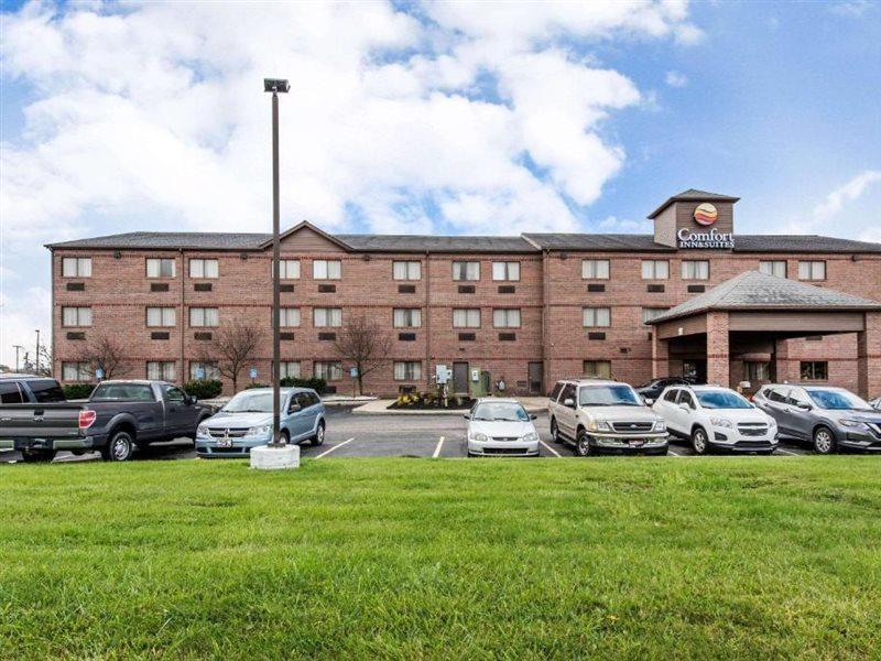 Comfort Inn & Suites Streetsboro - Kent Bagian luar foto