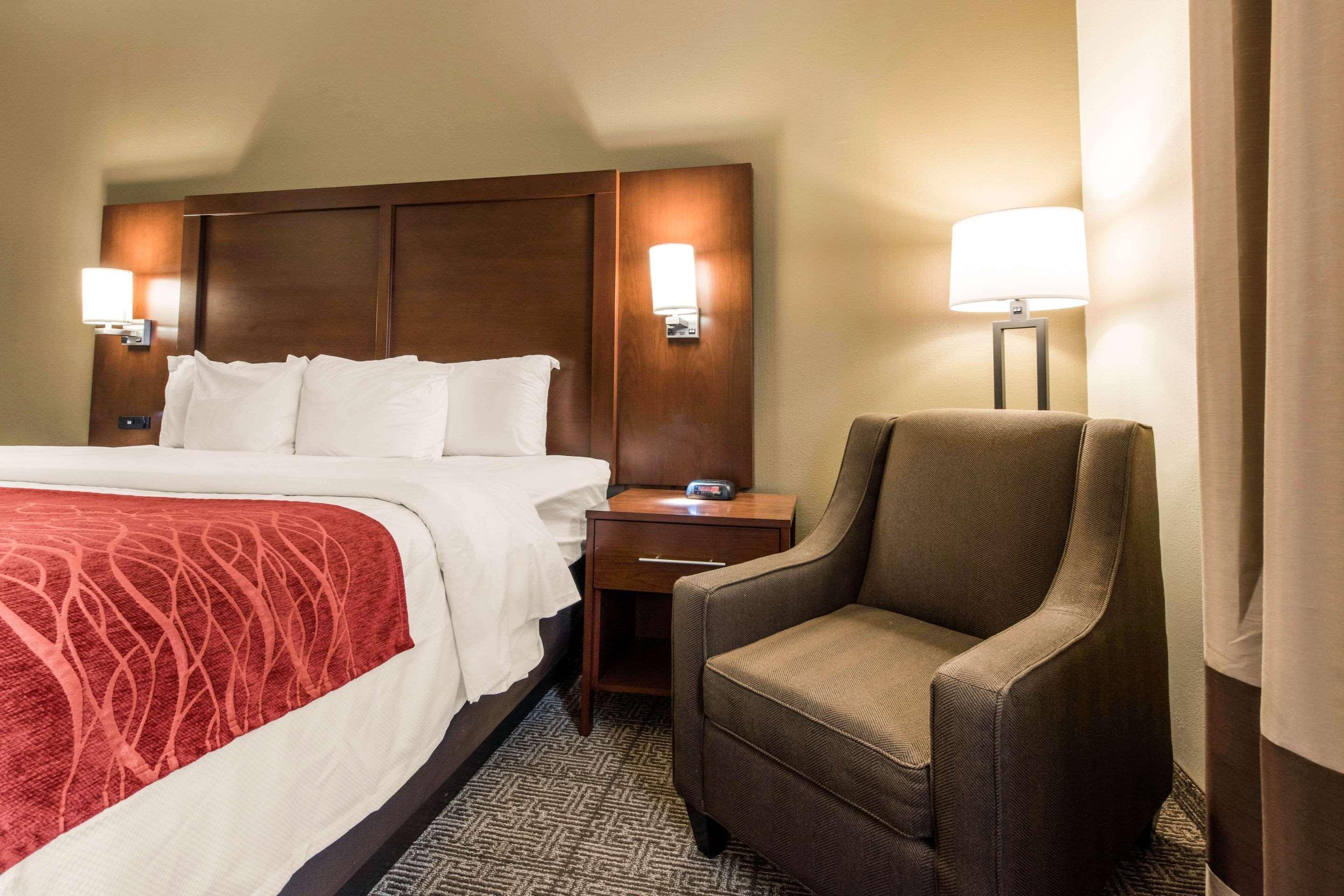 Comfort Inn & Suites Streetsboro - Kent Bagian luar foto