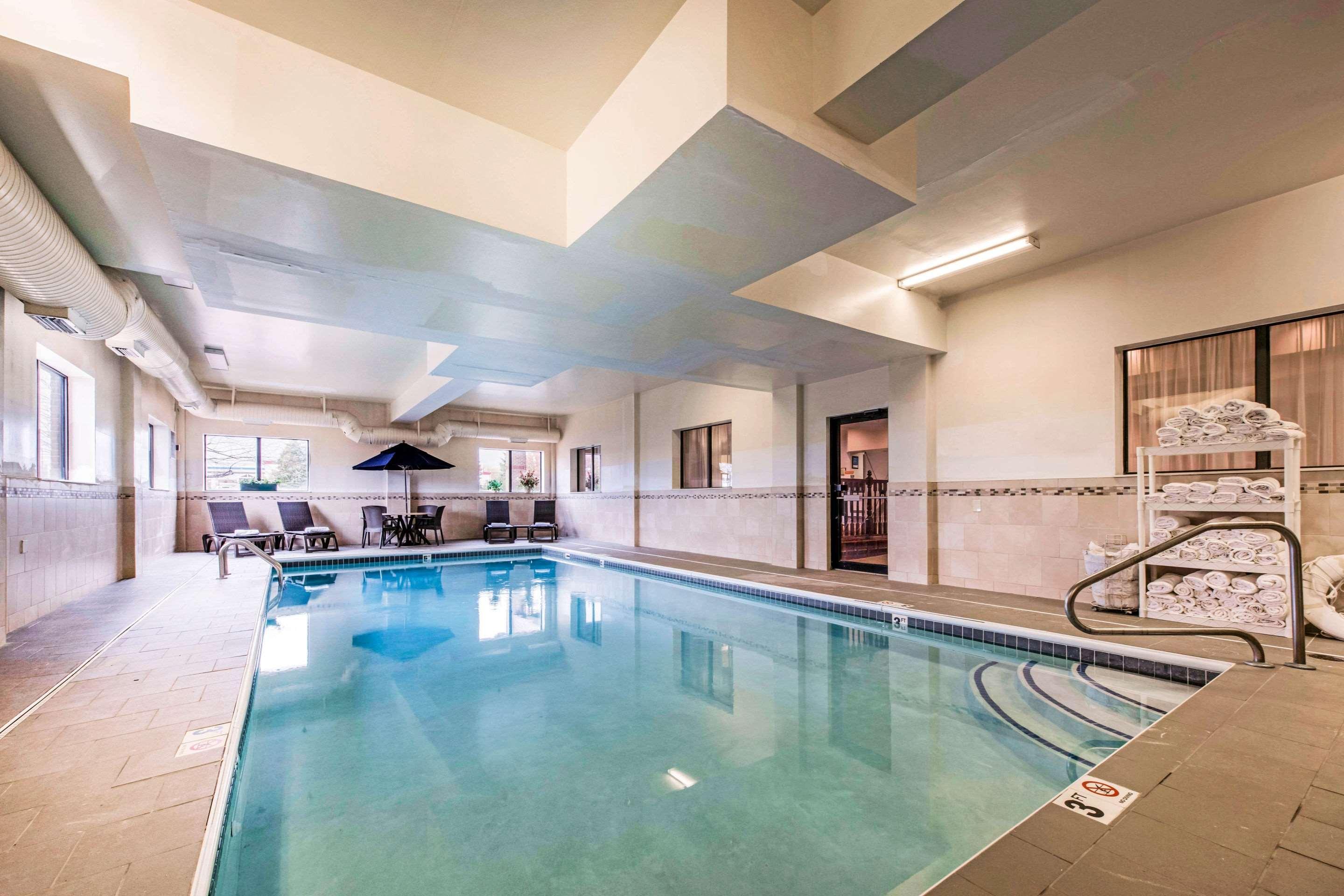 Comfort Inn & Suites Streetsboro - Kent Bagian luar foto