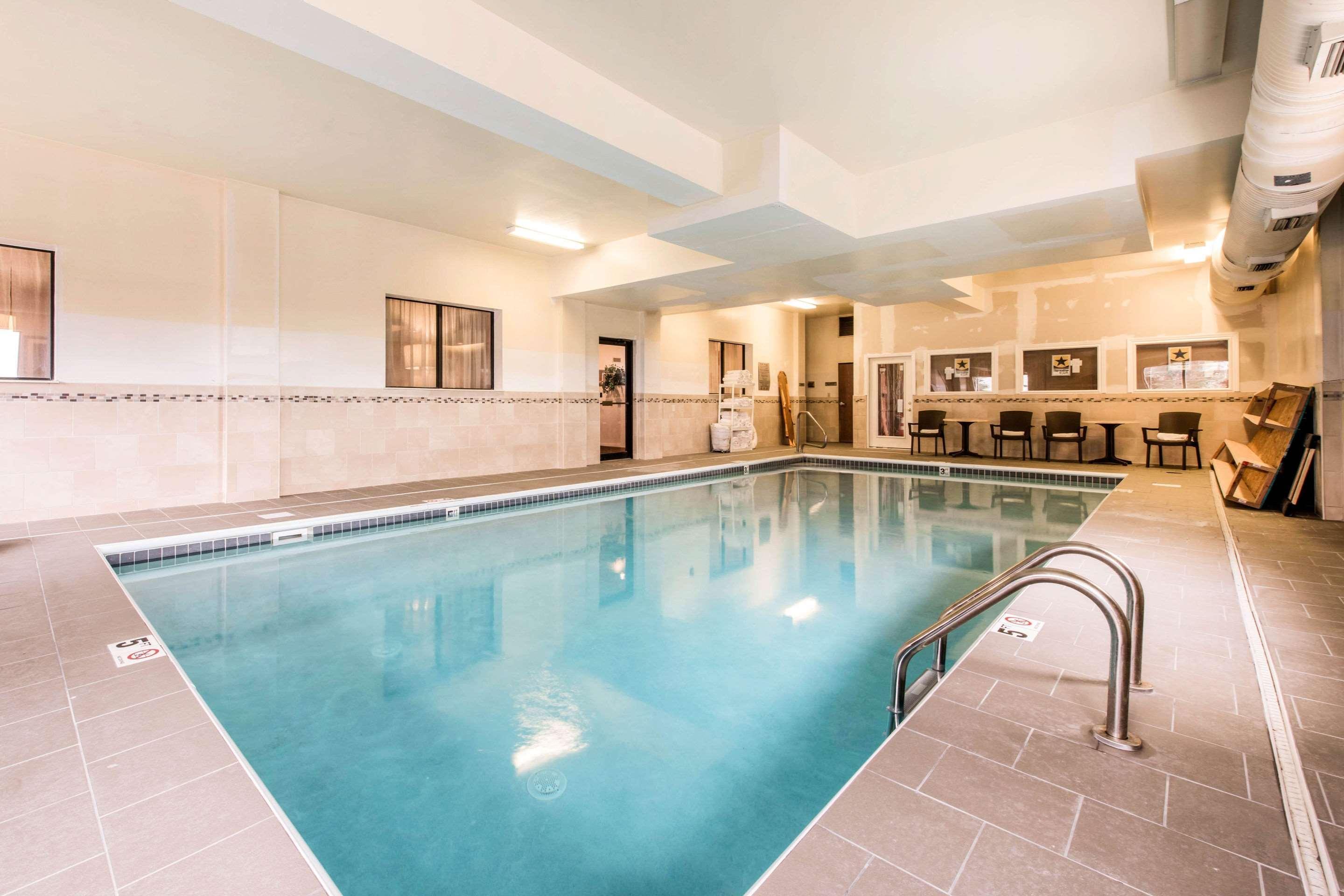 Comfort Inn & Suites Streetsboro - Kent Bagian luar foto