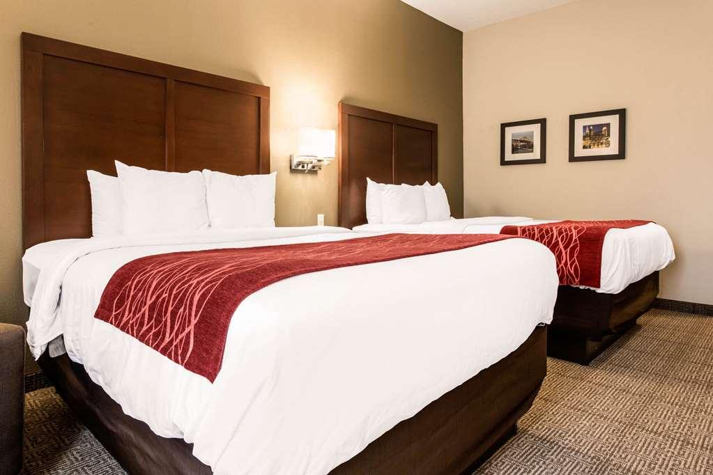 Comfort Inn & Suites Streetsboro - Kent Ruang foto