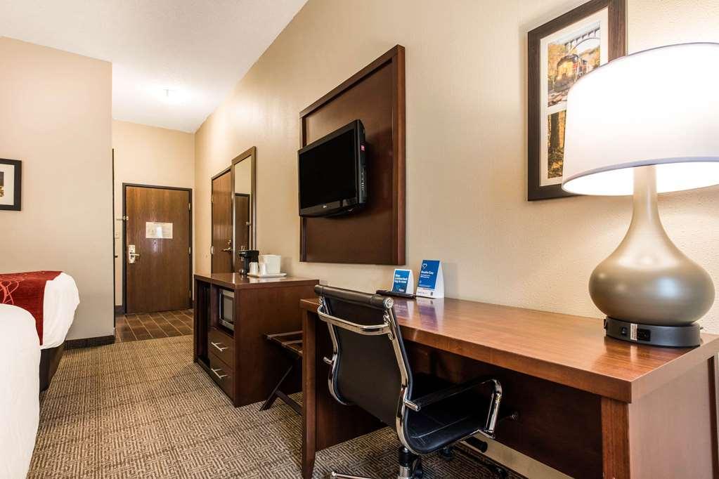 Comfort Inn & Suites Streetsboro - Kent Ruang foto