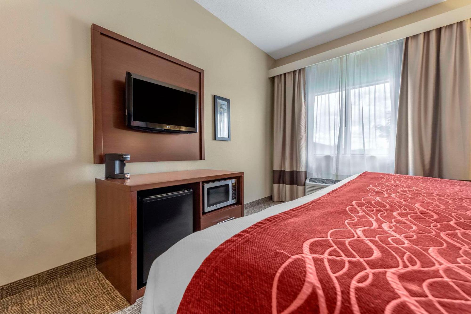 Comfort Inn & Suites Streetsboro - Kent Bagian luar foto